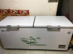出售友田容声冰柜750L